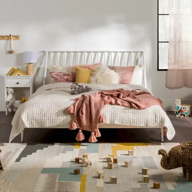 Solid Wood Spindle Platform Bed